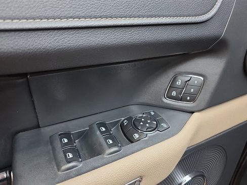 Used 2024 Ford Expedition Max Limited image 26