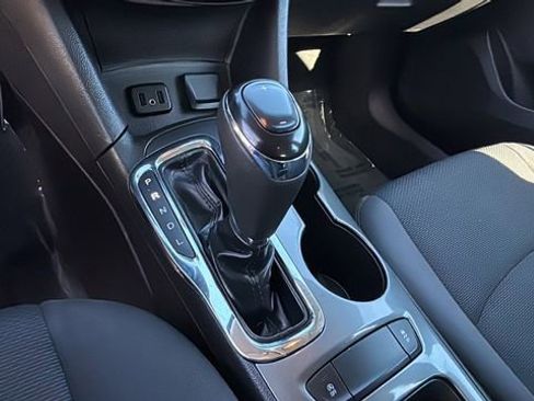 Used 2019 Chevrolet Cruze LS w/ LS Convenience Package image 28