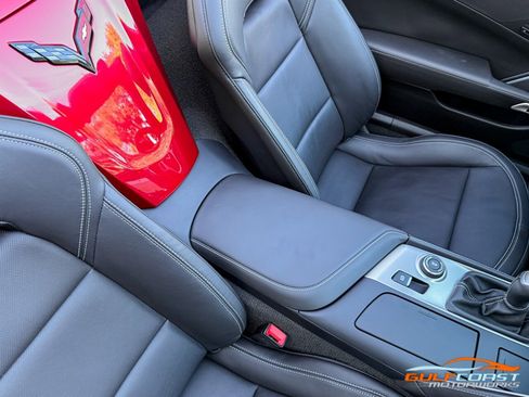 Used 2015 Chevrolet Corvette Z06 w/ 3LZ Preferred Equipment Group image 40