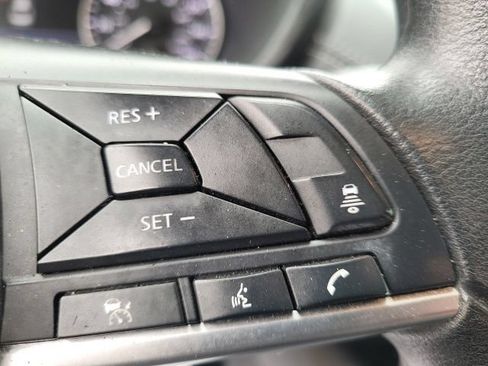 Certified 2023 Nissan Sentra SV FWD image 14