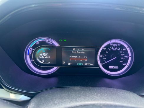 Used 2020 Kia Niro LX FWD image 14