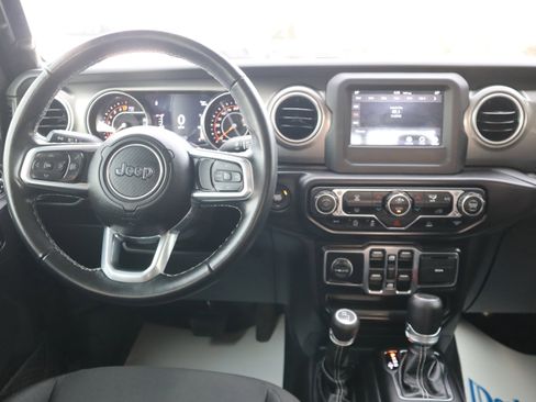 Used 2021 Jeep Gladiator Overland w/ Trailer Tow Package image 14