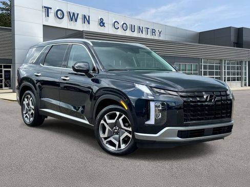 Used 2024 Hyundai Palisade SEL w/ Premium Package FWD image 1