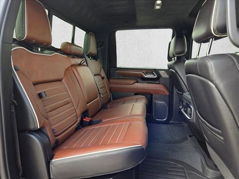 Used 2024 GMC Sierra 3500 Denali Ultimate image 21