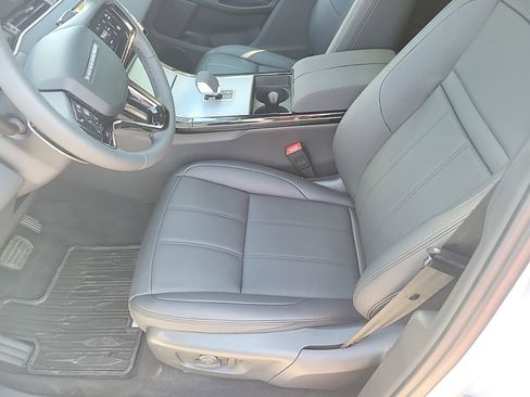 Certified 2025 Land Rover Range Rover Evoque S AWD/4WD image 26