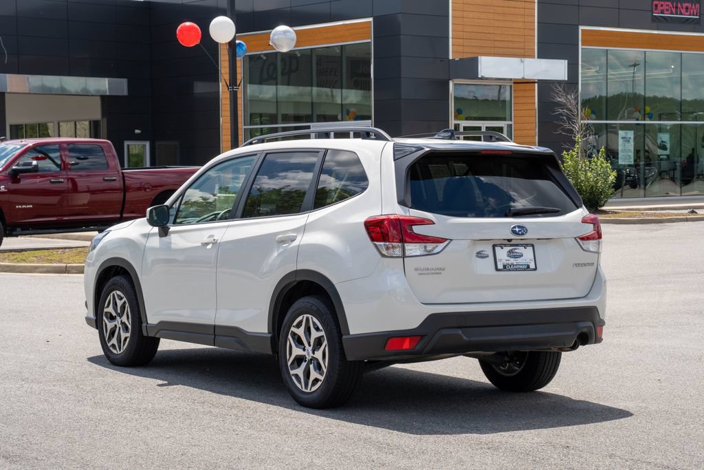 Used 2024 Subaru Forester Premium AWD/4WD image 5