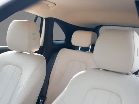 Certified 2023 Mercedes-Benz GLA 250 4MATIC w/ Premium Package image 15