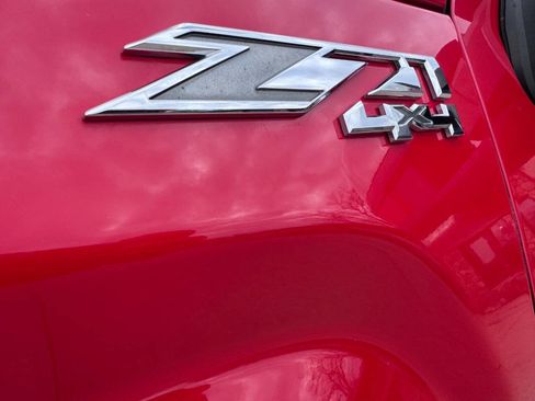 Used 2016 GMC Sierra 2500 SLT w/ Driver Alert Package image 4