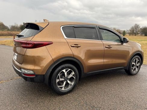 Used 2021 Kia Sportage LX image 6