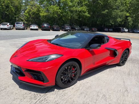 Used 2024 Chevrolet Corvette Stingray Preferred Cpe w/ Z51 Performance Package RWD image 4