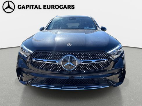 Used 2025 Mercedes-Benz GLC 350e GLC 350e image 9