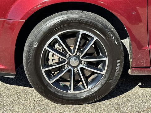 Used 2019 Dodge Grand Caravan GT image 10