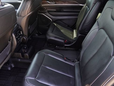 Certified 2026 Jeep Grand Cherokee L Limited AWD/4WD image 14