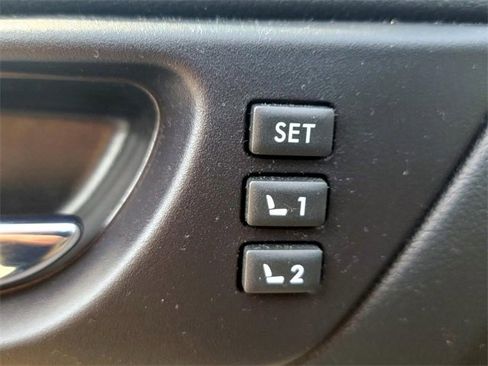 Used 2016 Subaru Legacy 2.5i Limited image 30