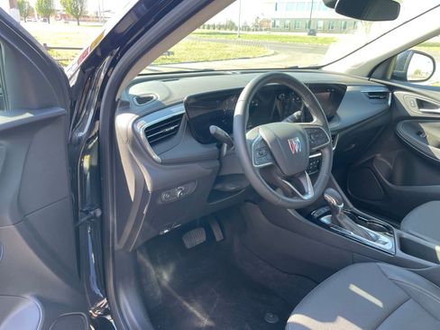 Used 2025 Buick Encore GX Preferred image 33