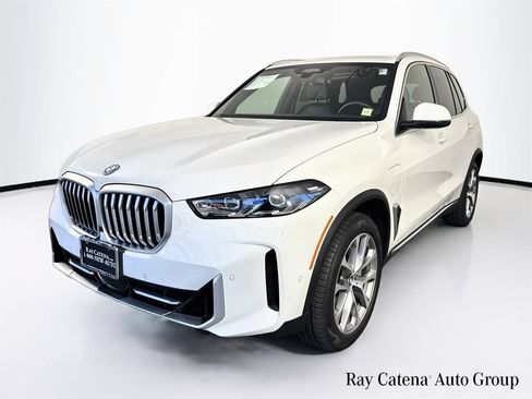 Used 2026 BMW X5 xDrive50e AWD/4WD image 3