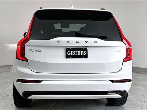 Used 2023 Volvo XC90 T8 Ultimate image 7