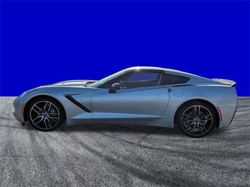 Used 2015 Chevrolet Corvette Stingray Coupe w/ 2LT Preferred Equipment Group image 7