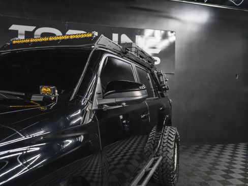 Used 2018 Toyota 4Runner TRD Pro AWD/4WD image 7