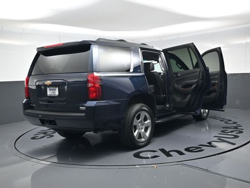 Used 2020 Chevrolet Tahoe LT w/ Luxury Package image 26