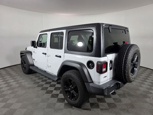 Used 2021 Jeep Wrangler Unlimited Sport AWD/4WD image 3