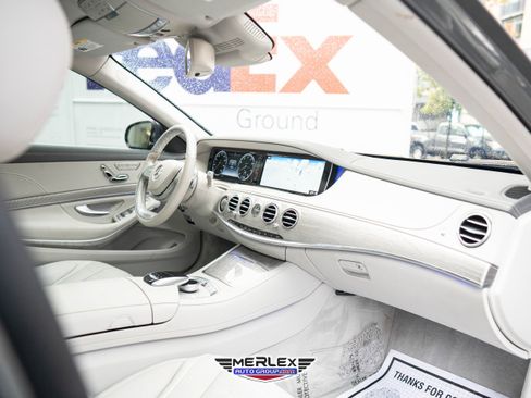 Used 2017 Mercedes-Benz S 550 4MATIC Sedan image 15