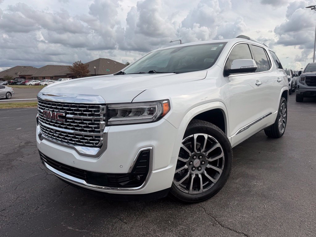Used 2021 GMC Acadia Denali w/ Denali Technology Package FWD image 2