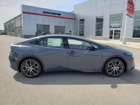 New 2026 Toyota Prius Limited FWD image 4