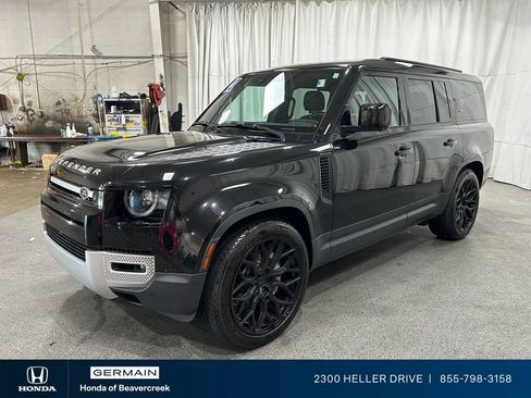 Used 2023 Land Rover Defender 130 SE AWD/4WD image 4