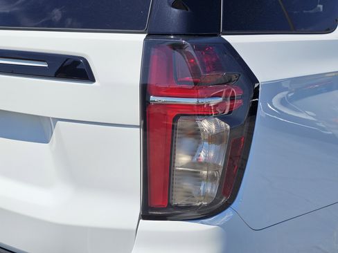 Used 2023 Chevrolet Tahoe Z71 AWD/4WD image 10