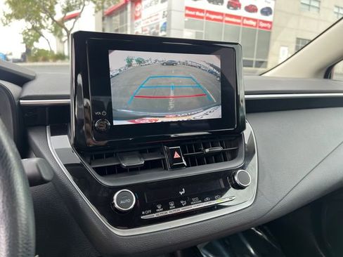 Used 2023 Toyota Corolla LE image 21