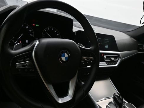 Used 2020 BMW 330i Sedan w/ Convenience Package image 10