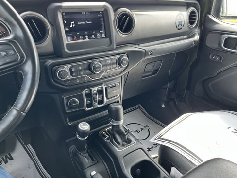 Used 2021 Jeep Gladiator Sport AWD/4WD image 25