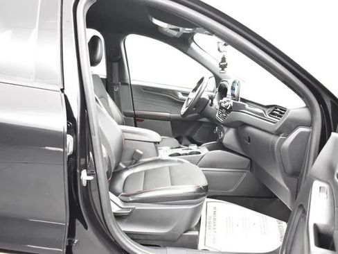 Used 2024 Ford Escape ST-Line FWD image 17