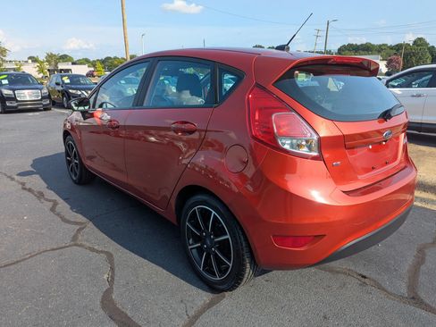 Used 2019 Ford Fiesta SE FWD image 5
