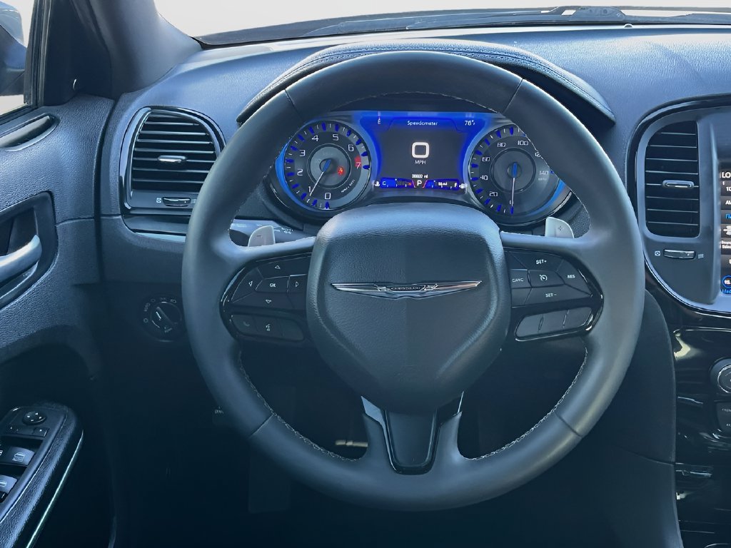 Used 2023 Chrysler 300 S RWD image 11