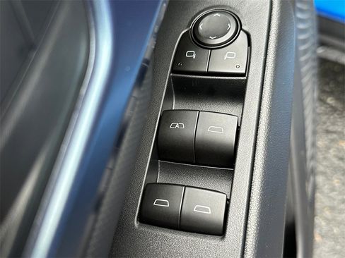 New 2026 Chevrolet Equinox EV LT image 21