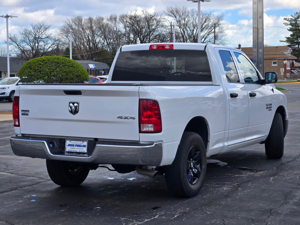Used 2024 RAM 1500 Classic SLT AWD/4WD image 12