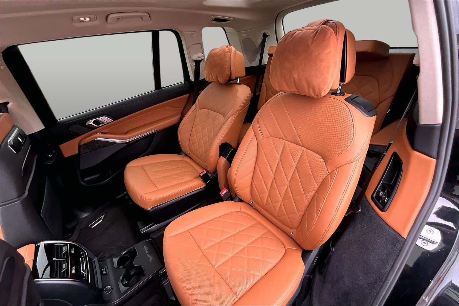 Used 2023 BMW X7 xDrive40i w/ Premium Package AWD/4WD image 21