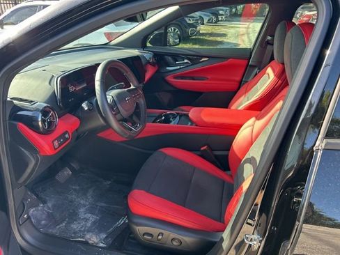 Used 2025 Chevrolet Blazer EV RS image 5