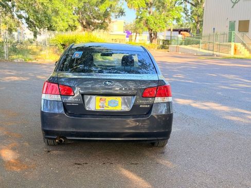 Used 2011 Subaru Legacy 2.5i image 6