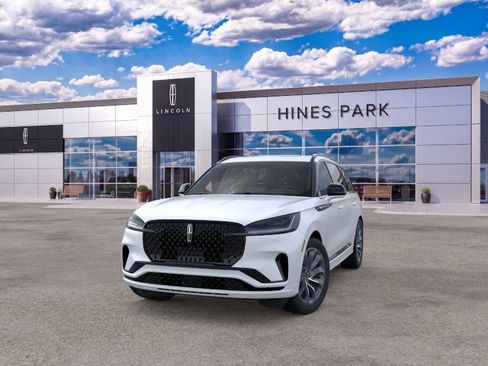 New 2026 Lincoln Aviator AWD image 2