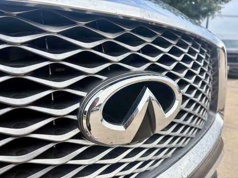Used 2019 INFINITI QX80 Luxe w/ Proactive Package AWD/4WD image 9