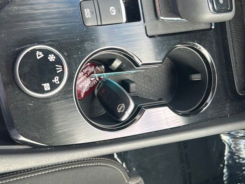 Used 2023 Nissan Rogue SV image 20