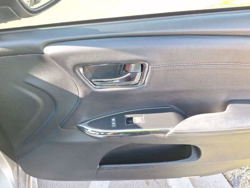 Used 2014 Toyota Avalon Limited image 36