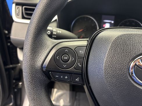 Used 2022 Toyota RAV4 XLE AWD/4WD image 15