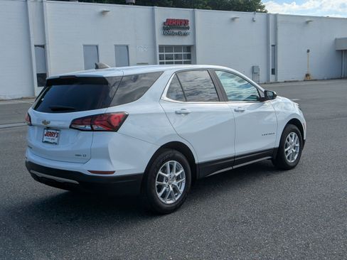 Used 2023 Chevrolet Equinox LT AWD/4WD image 9