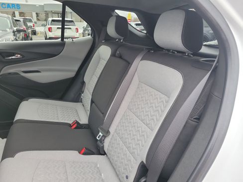 Used 2022 Chevrolet Equinox LT image 12