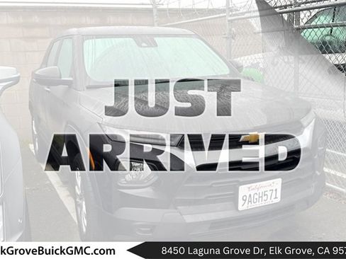 Used 2022 Chevrolet TrailBlazer LS image 1