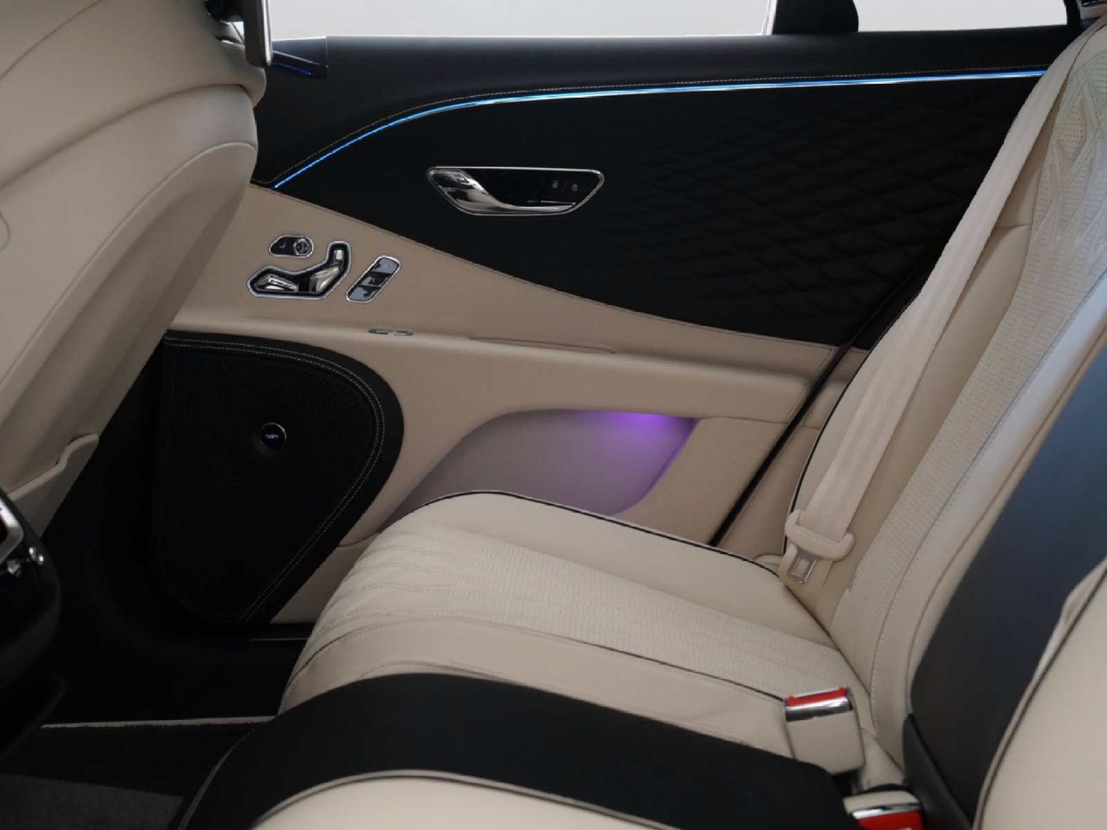 Used 2026 Bentley Flying Spur Azure AWD/4WD image 28